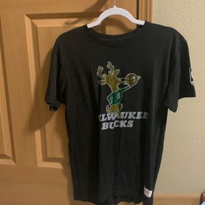 Milwaukee Bucks Tee